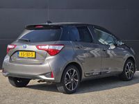 Occasion Toyota Yaris Hybrid Plus 2019 Grijs Hatchback