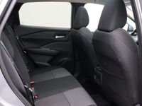 tweedehands Nissan Qashqai 140pk MHEV N-Connecta | Adaptieve Cruise Control | Panorama Dak | Parkeersensoren Voor en Achter met Achteruitrijcamera | Draadloos Apple Carplay |