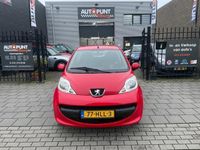 Occasion Peugeot 107 68 PK (50 kW) 2009 Rood, metallic lak Hatchback