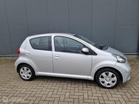 Occasion Toyota Aygo 68 PK (50 kW) 2008 Grijs Hatchback