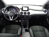 tweedehands Mercedes B180 Ambition Stoelverwarming, Airco, Achteruitrijcamera, Bluetooth telefoon, Parkeer sensoren voor en achter Spiegels automatisch inklapbaar, Getind glas.