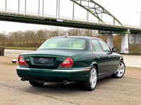 tweedehands Jaguar XJR 4.2 V8 S/C / BRITISH RACING GREEN / SCHUIFDAK / SE