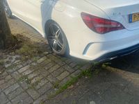 tweedehands Mercedes CLA180 d AMG Line ice edition