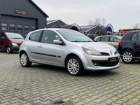 tweedehands Renault Clio 1.4-16V Dynamique Luxe Clima|Cruise N.A.P