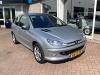 tweedehands Peugeot 206 1.6 16V Quiksilver Airco Cruise El.ramen CV 122.205km