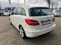 tweedehands Mercedes B180 Ambition Navigatie Clima Bluetooth etc