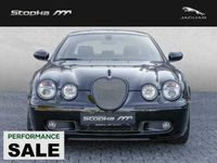 tweedehands Jaguar S-Type 4.2 V8 R S/C Youngtimer voor de zakelijke rijder.