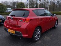 tweedehands Toyota Auris 1.8 Hybrid 100pk Automaat Lease Pro 5-Deurs | Navi | Bi-Xenon | Clima | Cruise | Panoramadak | Keyless Entry | Pdc V+A+Assist+Camera | Licht+Regensensor | Privacy Glass | 17''lm | Trekhaak