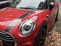Occasion Mini Cooper Classic 136 PK (100 kW) 2021 Rood Hatchback