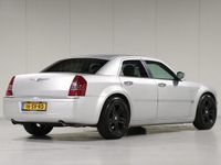 tweedehands Chrysler 300C 5.7 V8 HEMI *NL Auto*Navigatie*Stoelverw.*