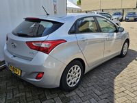 tweedehands Hyundai i30 1.4 i-Drive 5 DRS ECC MULTIMEDIA