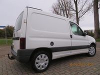 tweedehands Citroën Berlingo Benzine met Trekhaak en Ladderdak !