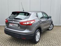 tweedehands Nissan Qashqai 1.2 Acenta Navigatie, Climate Control, Cruise Control, Achteruitrijcamera, 17"Lm