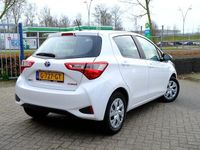 Occasion Toyota Yaris Hybrid Active 73 PK (53 kW) 2019 Wit Hatchback