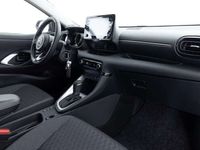 tweedehands Toyota Yaris Hybrid 1.5 Hybrid Dynamic Bi-Tone | LED | ECC