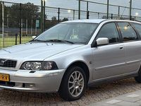 Occasion Volvo V40 136 PK (100 kW) 2003 Grijs Stationwagen