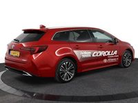 tweedehands Toyota Corolla Touring Sports 1.8 Hybrid First Edition | Navigatie | Parkeer sensoren voor + achter | Stoelverwarming |