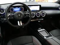 tweedehands Mercedes A250 e AMG Line Model 2023 | Panorama-schuifdak