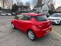 Occasion Suzuki Swift 83 PK (61 kW) 2023 Rood (metallic) Hatchback