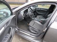 Occasion Audi A3 Sportback S-Line 111 PK (81 kW) 2016 Grijs (metallic) Hatchback