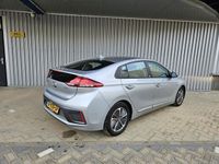 tweedehands Hyundai Ioniq 1.6 GDi PHEV i-Motion Cruise control/ Lichtmetalen Velgen/ Apple Carplay/Android auto