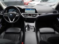 Occasion BMW 330 Executive 259 PK (190 kW) 2019 Grijs, metallic lak Stationwagen