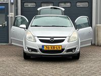 tweedehands Opel Corsa 1.4-16V Sport Automaat - Starsilber - Topstaat!