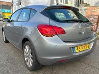 tweedehands Opel Astra 1.6 Edition /CRUISE/PDC/NAVI/AUT/LEESTEKST/