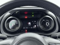 Occasion Toyota Yaris Hybrid 2026 Rood Hatchback