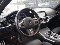 tweedehands BMW 330e 3-SERIE Touring293 PK Plug-In Hybride M-sport, Cruise Control, CarPlay, Sportstoelen, Stoelverwarming, LED