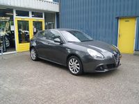 Occasion Alfa Romeo Giulietta Distinctive 170 PK (125 kW) 2011 Grijs Hatchback