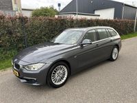 tweedehands BMW 320 3-SERIE Touring i Upgrade Edition / AUTOMAAT / NAVI / LUXURY / CRUISE