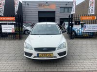 Occasion Ford Focus 101 PK (74 kW) 2006 Wit, metallic lak Stationwagen