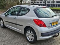 tweedehands Peugeot 207 1.4 VTi X-line airco trekhaak elektrische ramen cv