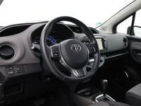 Occasion Toyota Yaris Hybrid 101 PK (74 kW) 2014 Grijs Hatchback