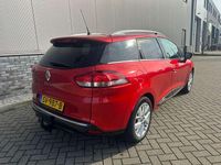Occasion Renault Clio GrandTour LIMITED 90 PK (66 kW) 2018 Rood Stationwagen