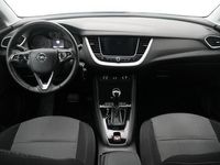 tweedehands Opel Grandland X BWJ 2020 1.2 Turbo 131 PK Edition TREKHAAK / CLIMA / NAVI / BLUETOOTH / CRUISE / APPLE CARPLAY / ANDROID AUTO / PRIV. GLAS / ISOFIX / LMV 17 INCH / ARMSTEUN / SKILUIK