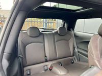 tweedehands Mini Cooper 1.5 Marylebone Edition Aut. P-dak Leder Navi LED HK-audio NL-aut