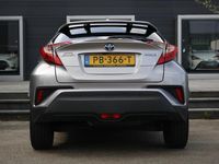 tweedehands Toyota C-HR 1.8 Hybrid Executive