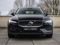 tweedehands Volvo V60 CC 2.0 B5 AWD Ultimate Beschikbaar vanaf 10-1-2024 | Bowers & Wilkins audiosysteem | Massagefunctie voorstoelen | Semi Elek Trekhaak | Noodreservewiel