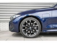 Occasion BMW 330e Basis 292 PK (214 kW) 2025 Bmw individual tansanit metallic (blauw metallic) Stationwagen
