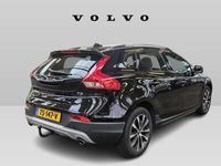 tweedehands Volvo V40 CC T3 Aut. Dynamic Edition | Stoelverwarming | Naviga