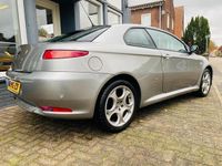 tweedehands Alfa Romeo GT 2.0 JTS Distinctive/ CRUISE/ CLIMA/ NAVI/ LEER/ 17 INCH/ BOSE