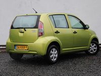 Occasion Daihatsu Sirion 69 PK (50 kW) 2009 Groen Hatchback