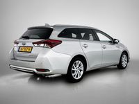 Occasion Toyota Auris Hybrid Executive 2017 Grijs Stationwagen