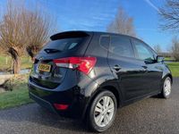 tweedehands Hyundai ix20 1.6i i-Catcher navi/panodak/cruise/climate/camera/