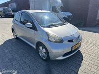 Occasion Toyota Aygo Sport 68 PK (50 kW) 2006 Grijs Hatchback