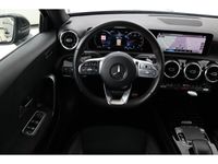 tweedehands Mercedes A200 AMG | Trekhaak | Stoelverwarming | Widescreen | Full LED