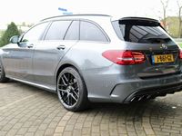 tweedehands Mercedes 180 C-KLASSE EstateBusiness Solution AMG NL-auto Panoramadak Multibeam 19" Velgen Night Pakket