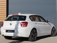 tweedehands BMW 114 114 i EDE (E87) 75KW 5-DR 2015 Parelmoer Wit, Clima